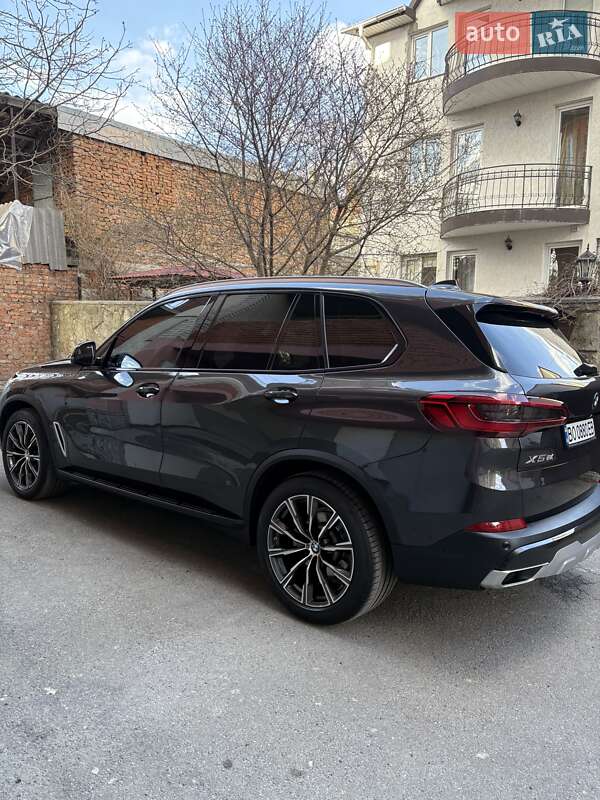 Внедорожник / Кроссовер BMW X5 2019 в Тернополе