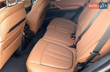 Позашляховик / Кросовер BMW X5 2015 в 