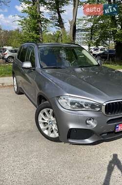 Позашляховик / Кросовер BMW X5 2016 в 