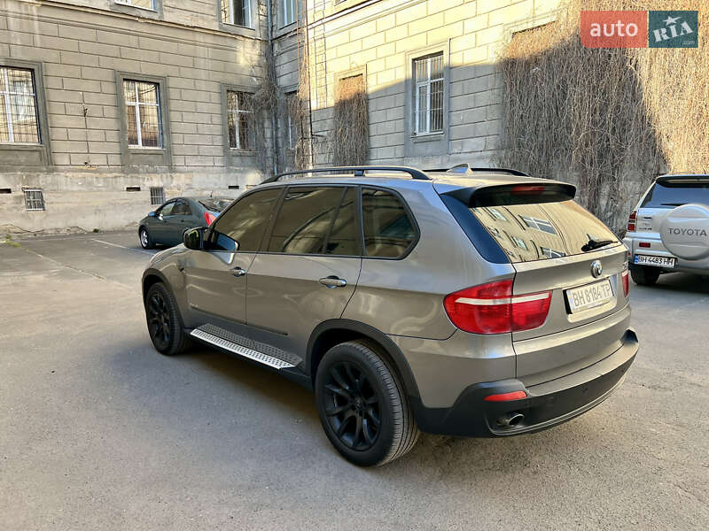 Позашляховик / Кросовер BMW X5 2010 в Одесі фото 3 Позашляховик / Кросовер BMW X5 2010 в Одесі