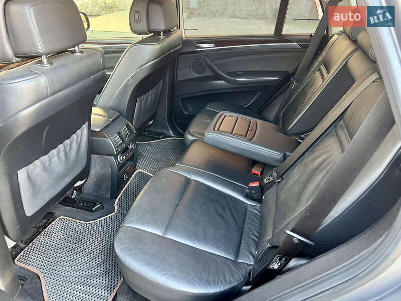 Позашляховик / Кросовер BMW X5 2010 в Одесі фото 10 Позашляховик / Кросовер BMW X5 2010 в Одесі