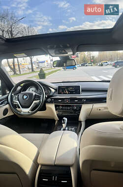 Позашляховик / Кросовер BMW X5 2016 в 