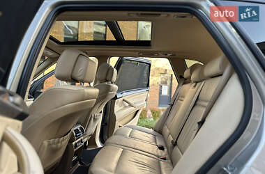 Позашляховик / Кросовер BMW X5 2010 в 