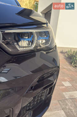 Внедорожник / Кроссовер BMW X5 2022 в 
