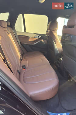 Внедорожник / Кроссовер BMW X5 2022 в 