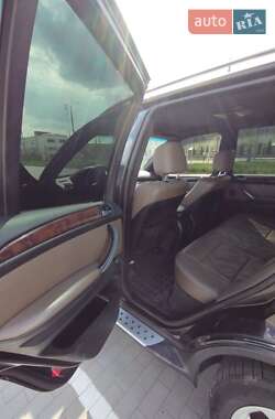 Позашляховик / Кросовер BMW X5 2002 в 
