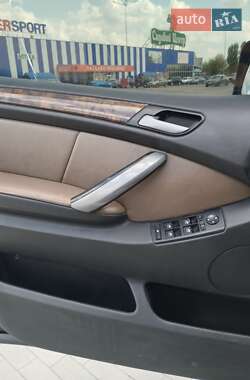 Позашляховик / Кросовер BMW X5 2002 в 