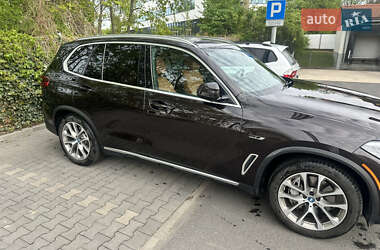 Внедорожник / Кроссовер BMW X5 2021 в 