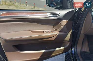 Внедорожник / Кроссовер BMW X5 2010 в 