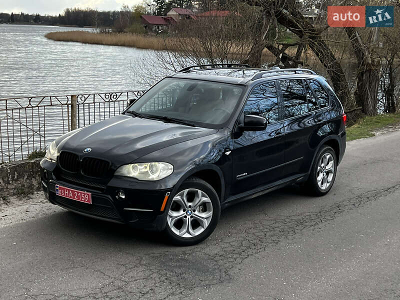 Внедорожник / Кроссовер BMW X5 2012 в 