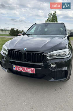 Позашляховик / Кросовер BMW X5 2015 в 