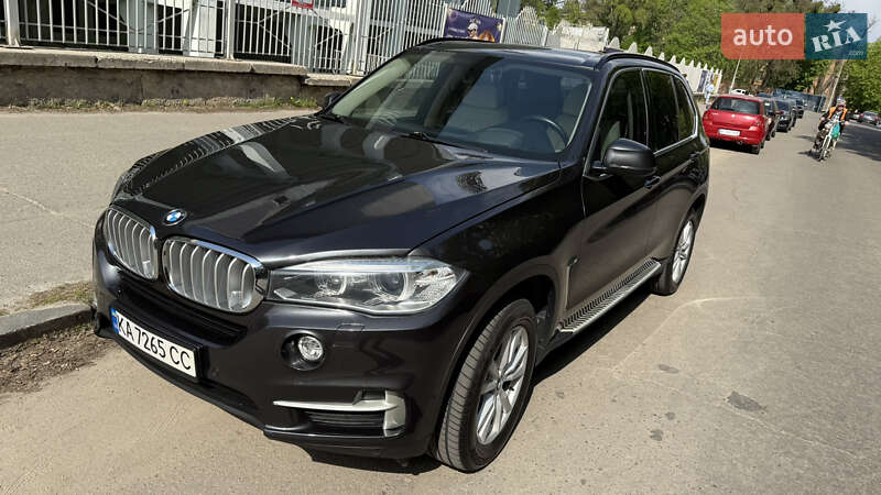 Внедорожник / Кроссовер BMW X5 2015 в 
