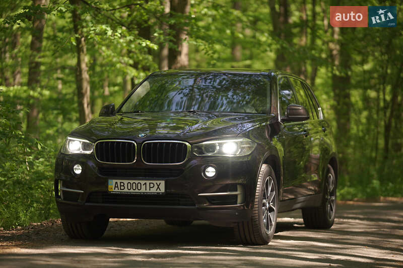 Позашляховик / Кросовер BMW X5 2015 в 