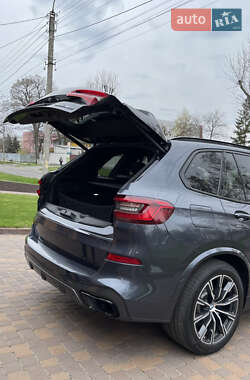 Внедорожник / Кроссовер BMW X5 2019 в 