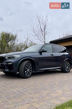Внедорожник / Кроссовер BMW X5 2019 в 
