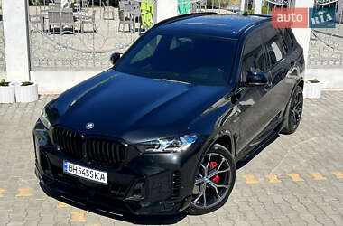 Позашляховик / Кросовер BMW X5 2022 в 