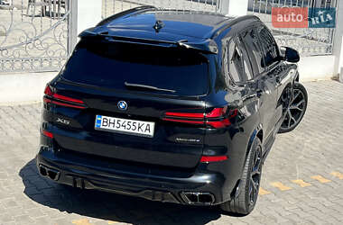 Позашляховик / Кросовер BMW X5 2022 в 