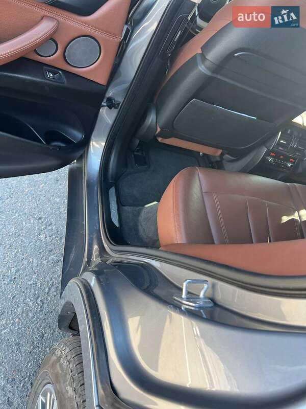 Внедорожник / Кроссовер BMW X5 2015 в Днепре