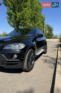 Позашляховик / Кросовер BMW X5 2009 в 