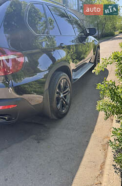 Позашляховик / Кросовер BMW X5 2009 в 