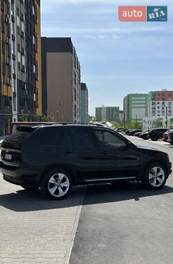 Позашляховик / Кросовер BMW X5 2001 в 