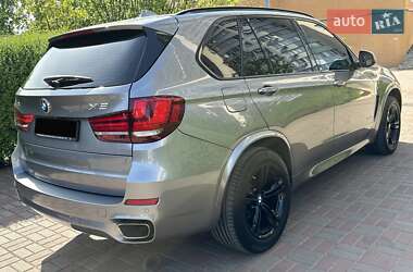Позашляховик / Кросовер BMW X5 2017 в 