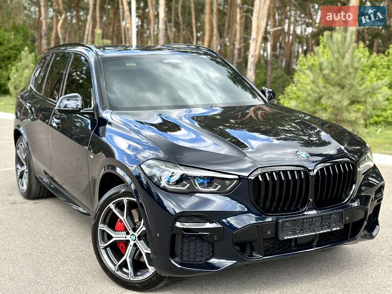 Внедорожник / Кроссовер BMW X5 2022 в Киеве