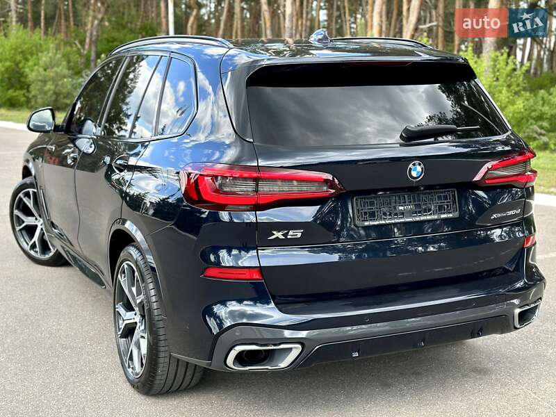 Внедорожник / Кроссовер BMW X5 2022 в Киеве