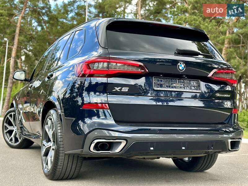 Внедорожник / Кроссовер BMW X5 2022 в Киеве