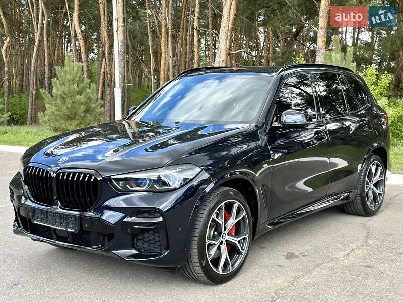 Внедорожник / Кроссовер BMW X5 2022 в Киеве