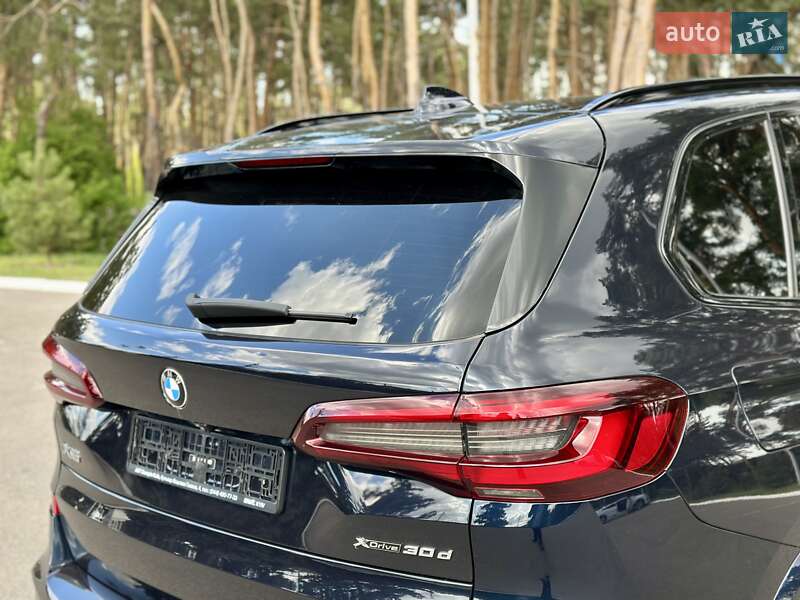 Внедорожник / Кроссовер BMW X5 2022 в Киеве