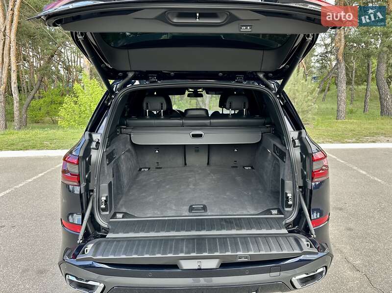 Внедорожник / Кроссовер BMW X5 2022 в Киеве