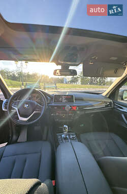 Внедорожник / Кроссовер BMW X5 2016 в 