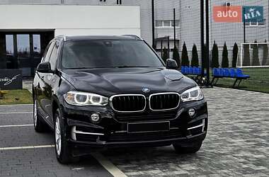 Позашляховик / Кросовер BMW X5 2015 в 