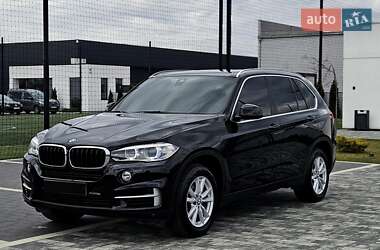Позашляховик / Кросовер BMW X5 2015 в 