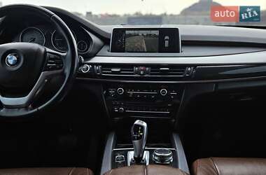 Позашляховик / Кросовер BMW X5 2015 в 