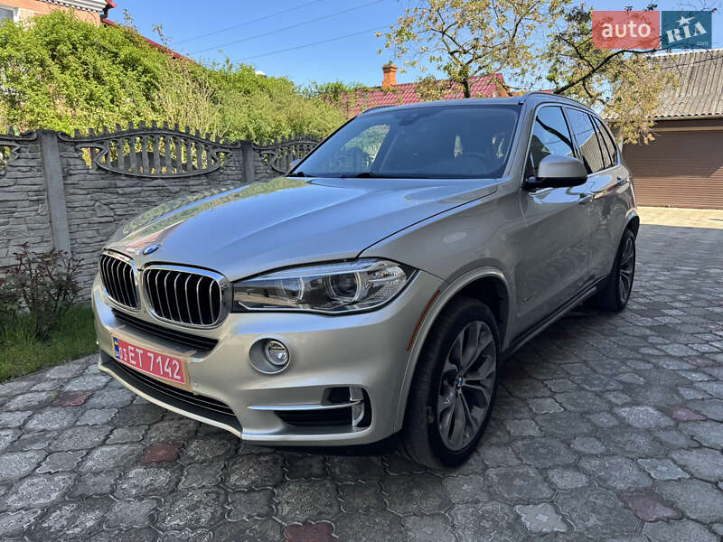 Внедорожник / Кроссовер BMW X5 2016 в Дубно