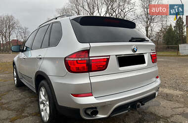 Позашляховик / Кросовер BMW X5 2011 в 