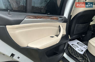 Позашляховик / Кросовер BMW X5 2011 в 