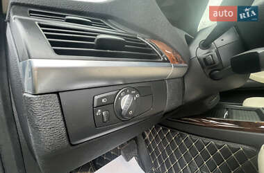 Позашляховик / Кросовер BMW X5 2011 в 
