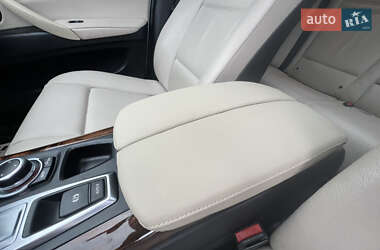 Позашляховик / Кросовер BMW X5 2011 в 
