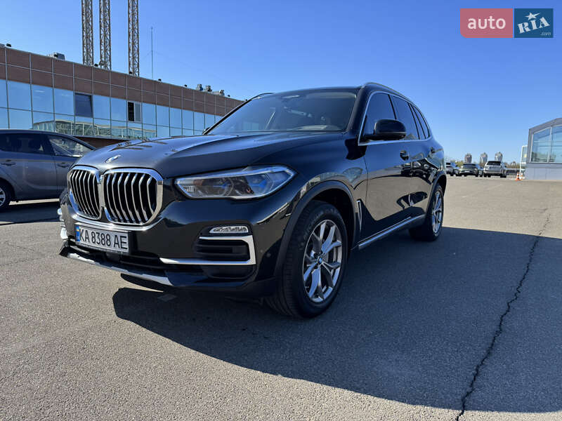 Внедорожник / Кроссовер BMW X5 2021 в Киеве