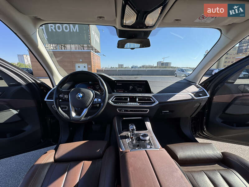 Внедорожник / Кроссовер BMW X5 2021 в Киеве