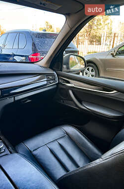 Внедорожник / Кроссовер BMW X5 2014 в 