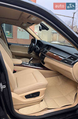 Внедорожник / Кроссовер BMW X5 2012 в 