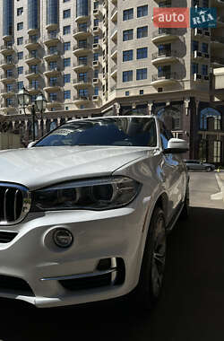 Внедорожник / Кроссовер BMW X5 2018 в 