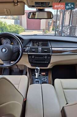 Позашляховик / Кросовер BMW X5 2012 в 