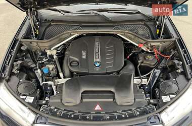 Внедорожник / Кроссовер BMW X5 2015 в Ужгороде