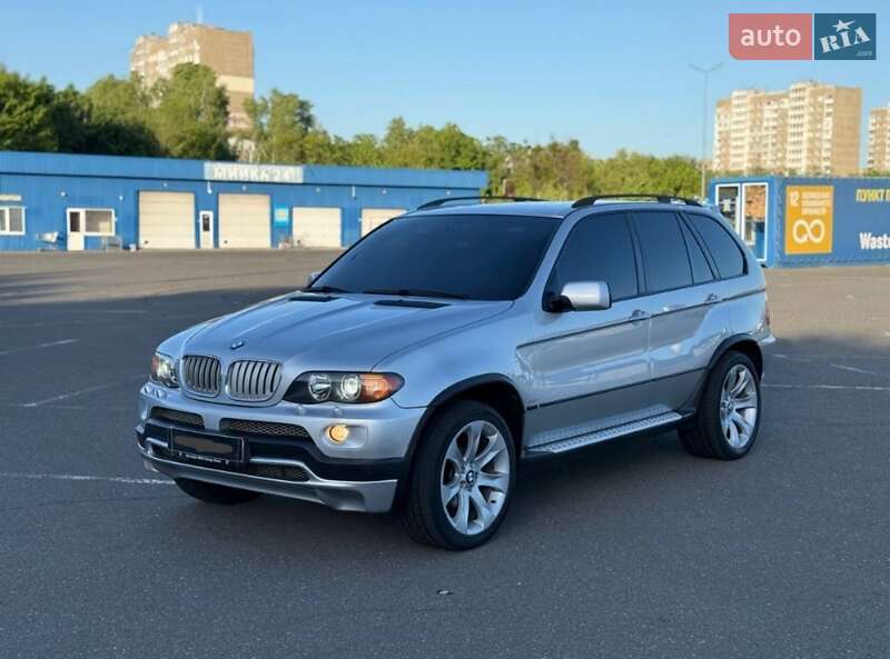 Позашляховик / Кросовер BMW X5 2004 в 
