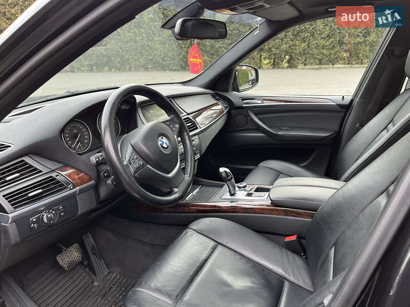 Позашляховик / Кросовер BMW X5 2012 в Львові
